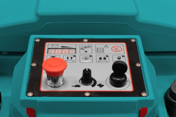 handgeführte Scheuersaugmaschine Eureka E81 TRAC TRONIC